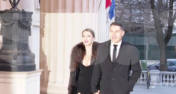 Arbitrul Istvan Kovacs și iubita lui, Denisa Fazakas