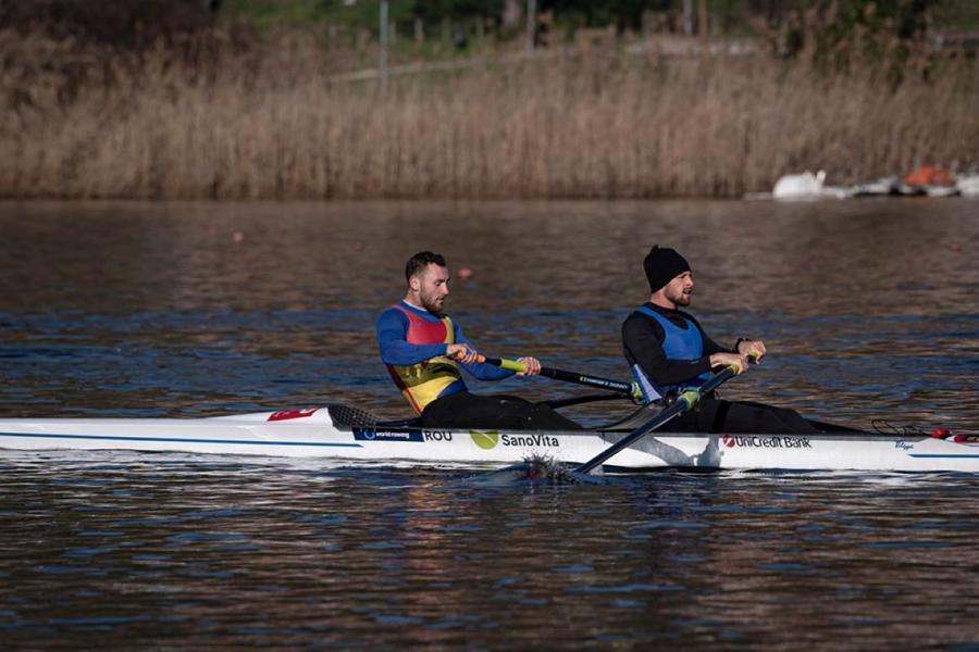 Ștefan Berariu și Sergiu Bejan în cantonamentul din Italia Foto: FR Canotaj Canotorii lotului național, încă o lună de cantonament în Italia » „Jocurile Olimpice sunt motivația de la antrenamente!”