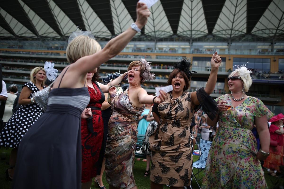 Imagini spectaculoase cu fanii la Royal Ascot, cea mai importantă cursă de cai din Marea Britanie
