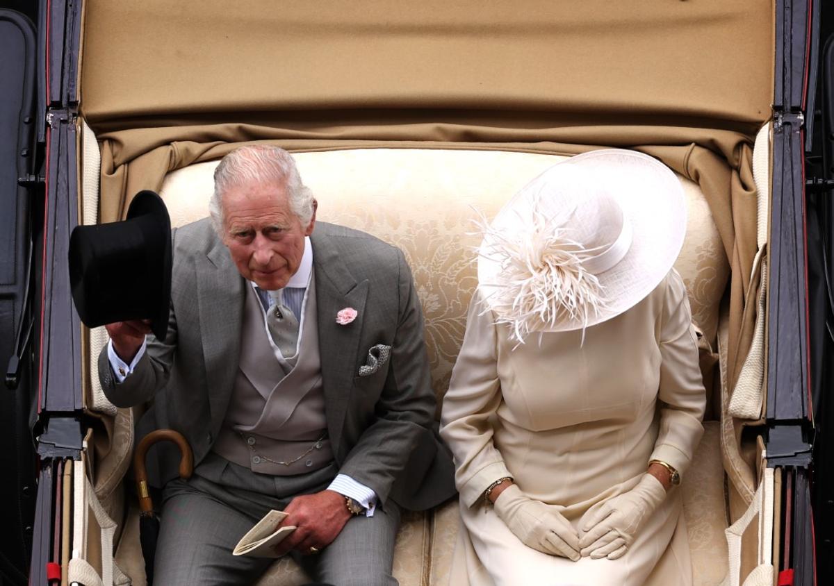 Schimbare după 313 ani! Cursa de cai la care participă familia regală din Marea Britanie renunță la una din tradiții