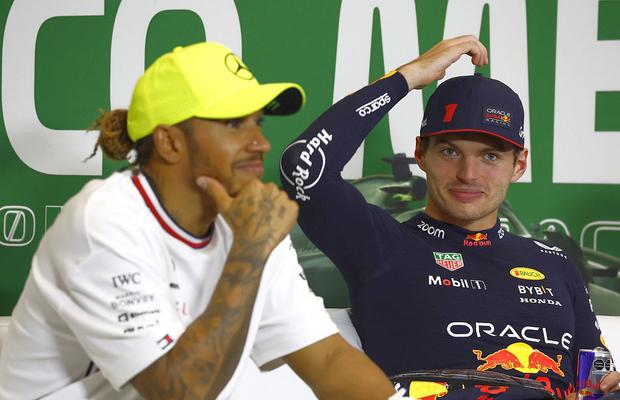Expertul în Formula 1 a intervenit după ce Verstappen și Hamilton s-au plâns de noile motoare: „Știți, dacă v-aș da acum un iPhone 3...”