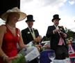 Imagini spectaculoase cu fanii la Royal Ascot, cea mai importantă cursă de cai din Marea Britanie // FOTO: Guliver/GettyImages