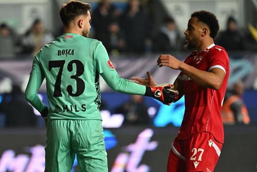 Alexandru Roșca (21 de ani), portarul de la Dinamo, a recunoscut că a greșit la primul gol primit de „câini” în meciul cu Farul, scor 0-2, din runda cu numărul #27 din Superliga.