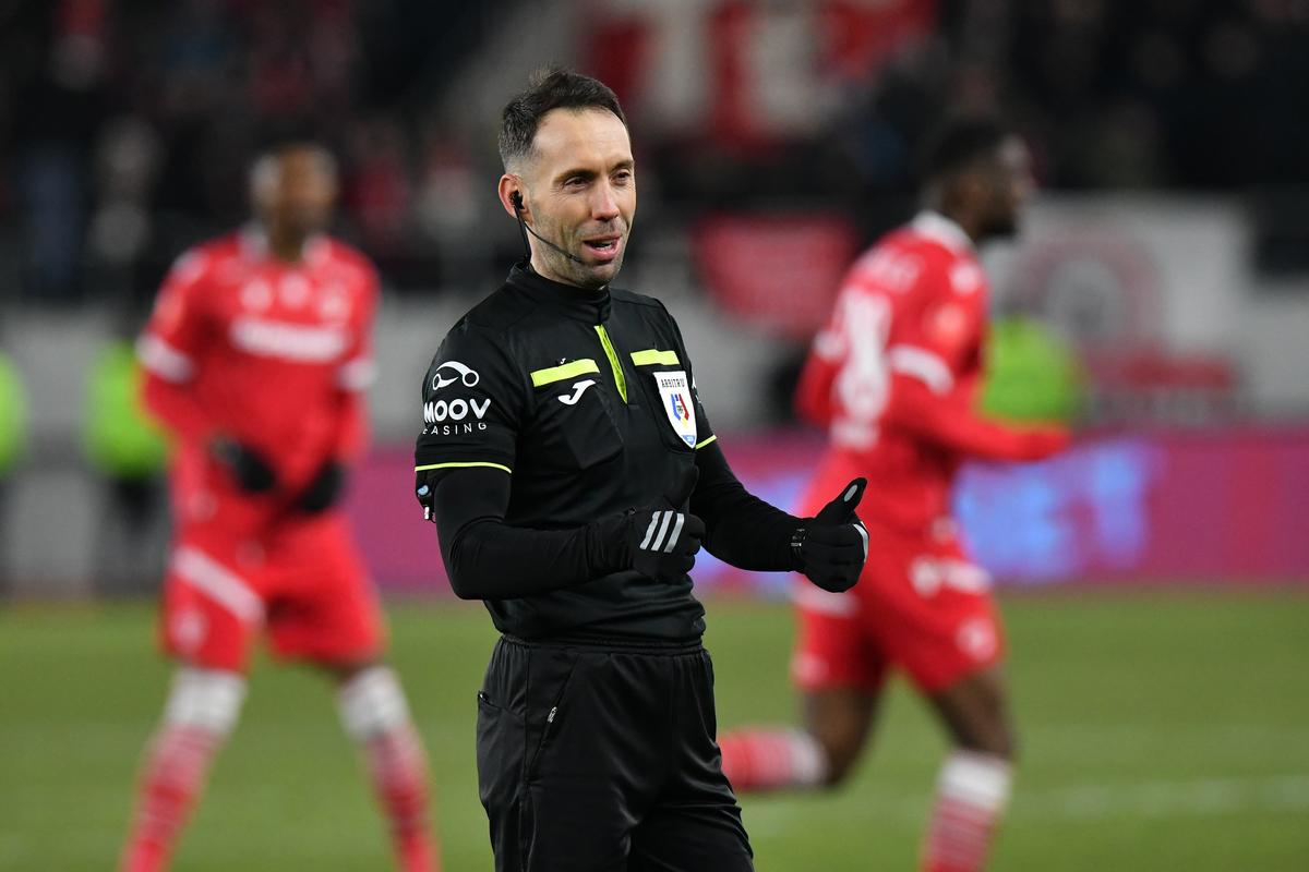 Farul o bate pe Dinamo și strânge tot mai tare lupta pentru play-off » Cum arată ACUM clasamentul Superligii