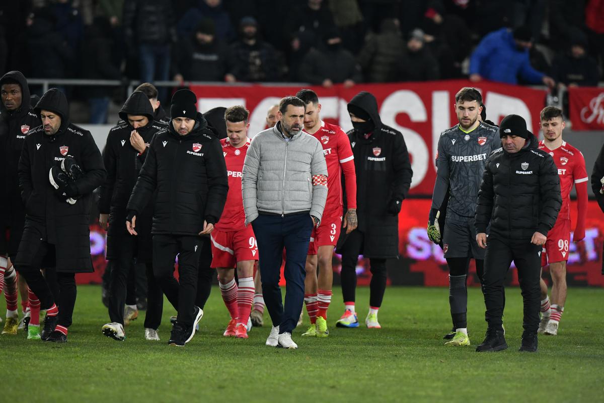 Farul o bate pe Dinamo și strânge tot mai tare lupta pentru play-off » Cum arată ACUM clasamentul Superligii