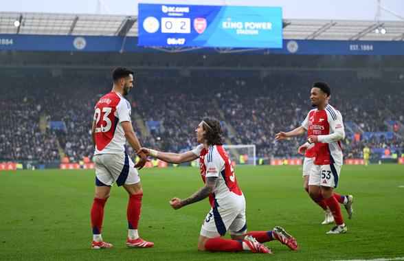 Arsenal a câștigat pe final cu Leicester și s-a apropiat de Liverpool » Cum arată clasamentul din Premier League