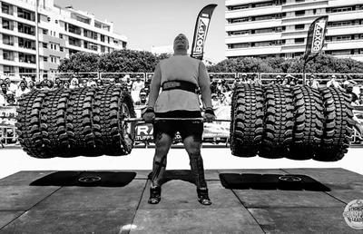 Ce mănâncă şi cât se antrenează un participant la concursurile de Strongman: „Am tras după mine camioane de 16 tone!” + Ce i-a spus Arnold Schwarzenegger și cum se antrenează Dorian Popa