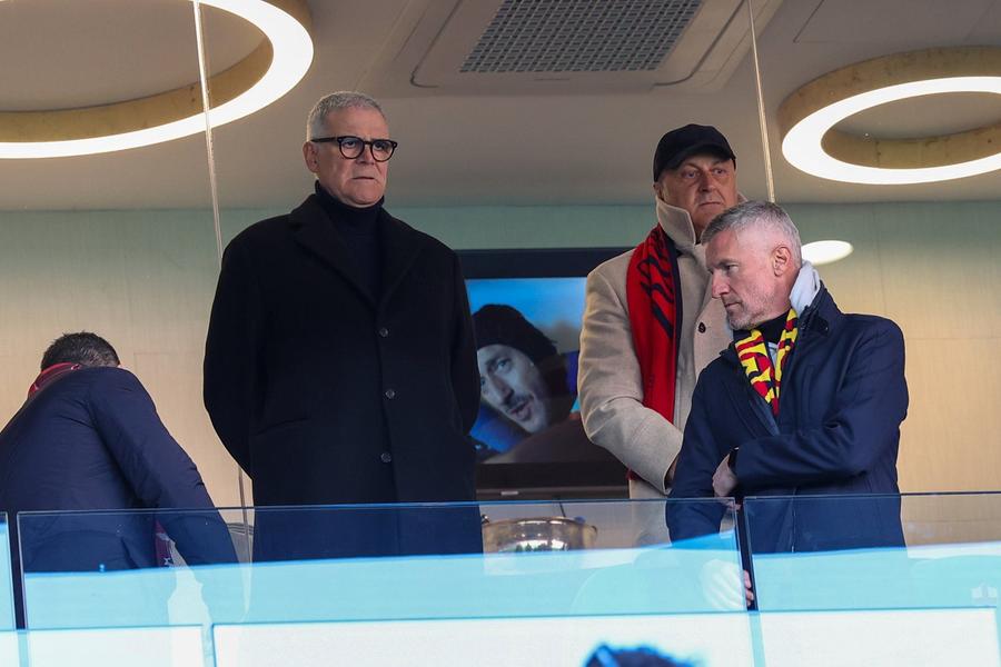 Dan Șucu, acționarul majoritar și președintele clubului Genoa, alături de Alberto Zangrillo, membru în Consiliul de Administrație al clubului. Foto: imago Lovitură pentru Dan Șucu » Clubul Genoa riscă să ajungă pe mâna altor proprietari