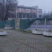 Garduri închise cu lacăt la Stadionul Dunărea din Galați.Foto: Andrei Furnigă, GSP