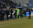 Marian Aioani s-a accidentat și a fost înlocuit de Iliev (Farul-Rapid). Foto: Andrei Furnigă (GSP)