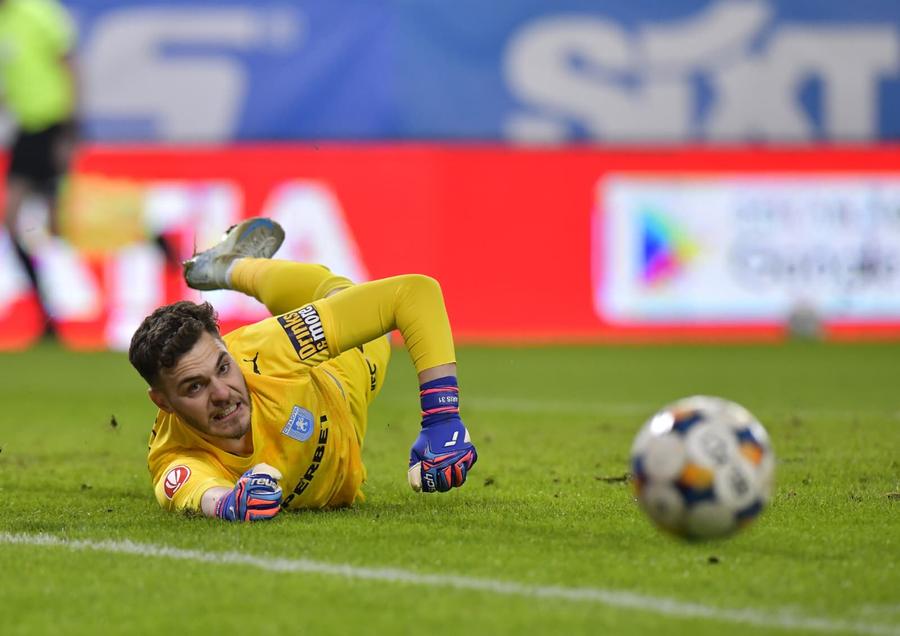 Filipe Coelho a pedepsit un titular și l-a lăsat pe bancă + Zeljko Kopic a beneficiat de două reveniri