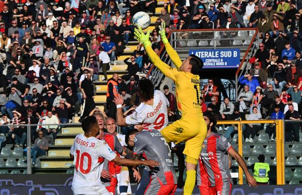 Genoa și Cremonese s-au anihilat reciproc » Pe ce loc se află echipa lui Șucu în Serie A