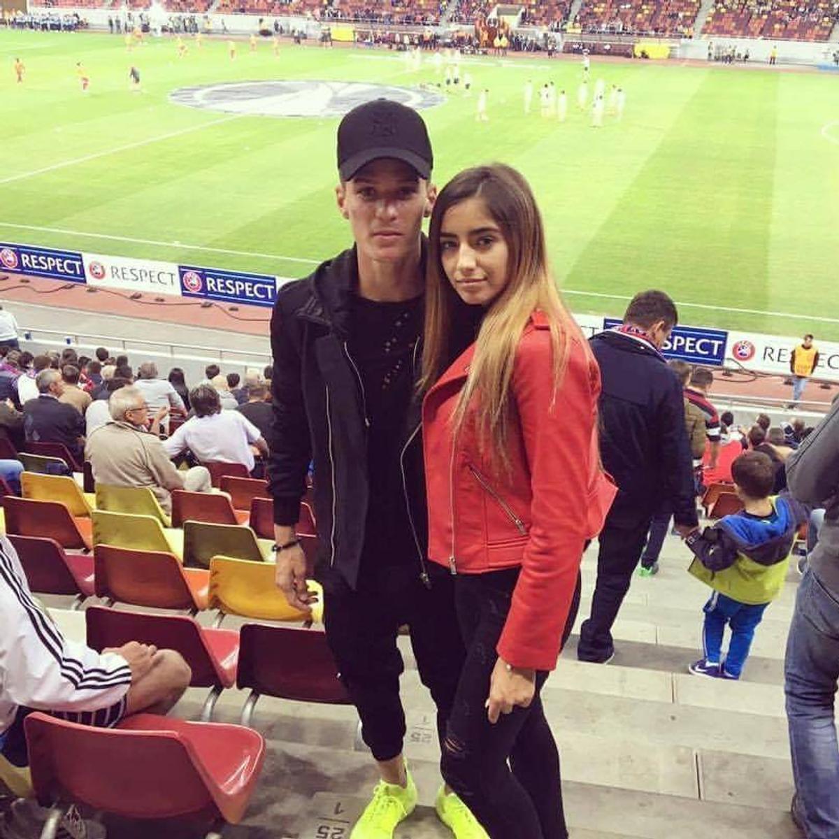 FOTO Ea se află în spatele formei de invidiat a lui Dennis Man! Cum arată fosta Miss Arad cu care fotbalistul se iubește de 7 ani