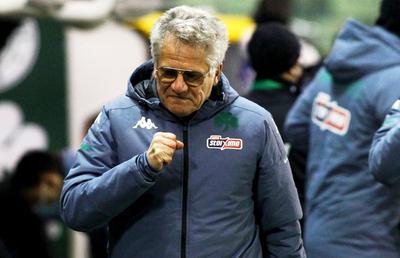 FIFA a stabilit suma pe care Bölöni trebuie să o primească de la Panathinaikos, după ce a fost demis în 2021