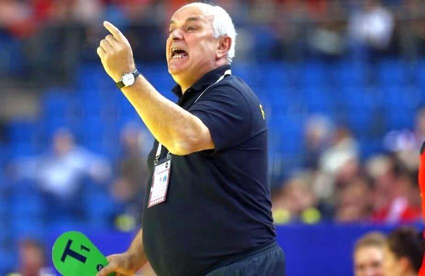 Gheorghe Tadici (68 de ani), antrenorul echipei feminine HC Zalău, a criticat prestația naționalei masculine de handbal, din eșecul cu Kosovo, scor 25-30