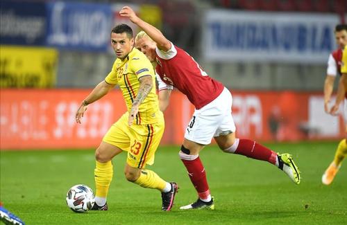 Nicolae Stanciu (27 de ani) crede că Gabriel Tamaș (37 de ani) poate fi o soluție pentru postul de fundaș central în preliminariile Campionatului Mondial din Qatar, 2022.