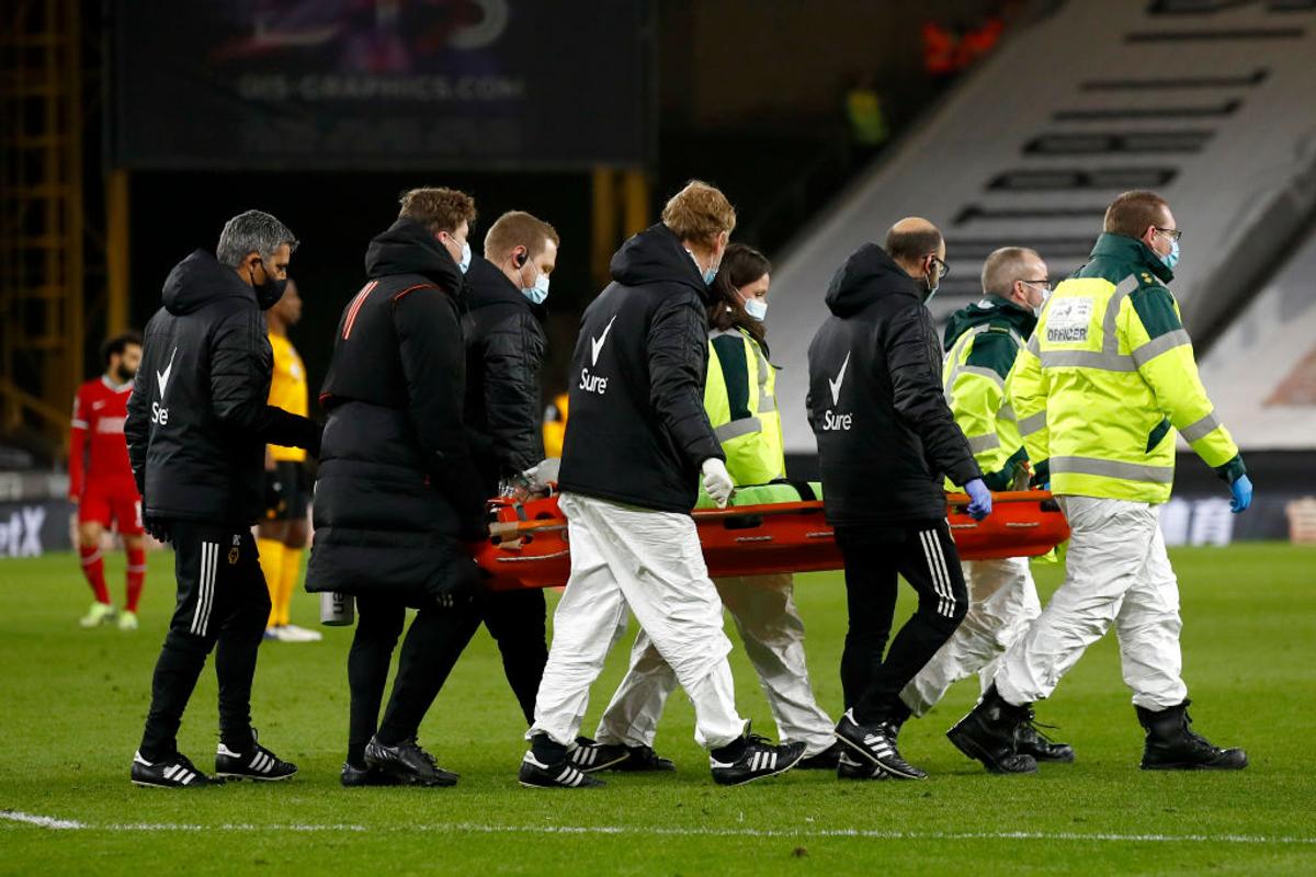 FOTO Momente teribile în Wolves - Liverpool » Rui Patricio a rămas inert pe gazon, după o ciocnire cu un coleg! Atenție, imagini cu puternic impact emoțional