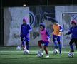 Combinată Steaua '80 - Ajax » GSP a asistat la antrenamentele Academiei CSA