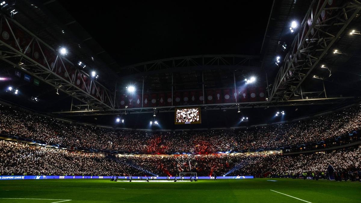 Surpriză uriașă la Amsterdam! Benfica o învinge pe Ajax și se califică în sferturile UCL