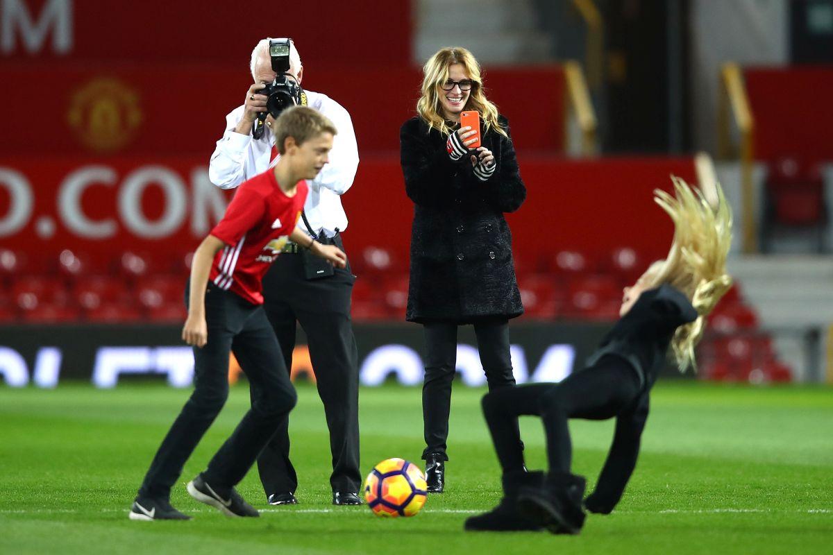 Genial, i-a răspuns Julia! Guardiola uimea cu declarația sa: „Nici dacă iau trofeul Ligii nu se poate compara cu decepția provocată de Julia Roberts”