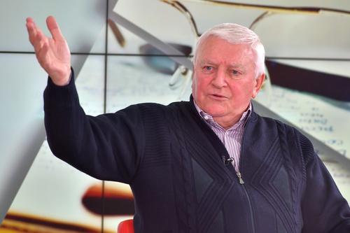 Adalbert Kassai, secretarul general al FRF în ”epoca Mircea Sandu”, susține că actuala conducere nu avea ce să caute în fruntea fotbalului românesc, dezvăluie că i-a fost făcută plângere penală cu șase luni înaintea alegerilor din 2014