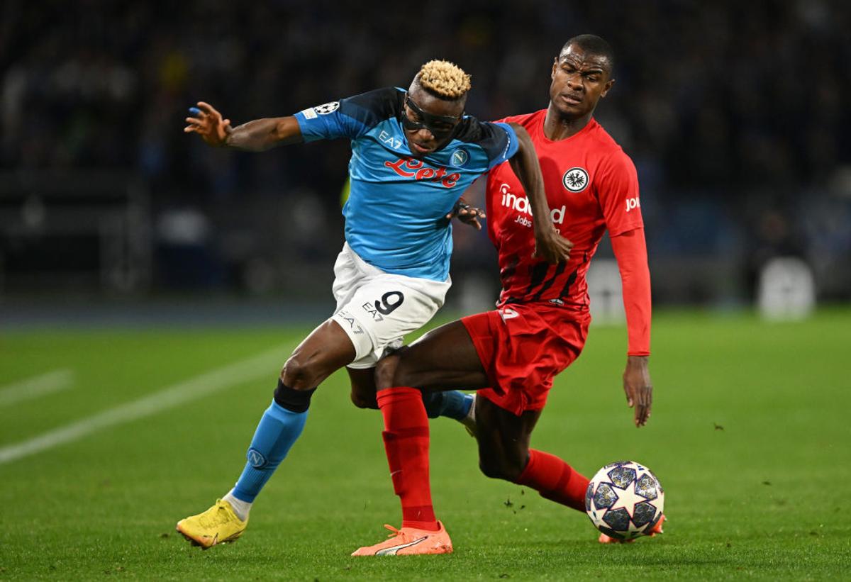 Napoli continuă sezonul istoric » S-a calificat pentru prima dată în istorie în „sferturile” Ligii Campionilor! Nici Maradona nu reușise asta