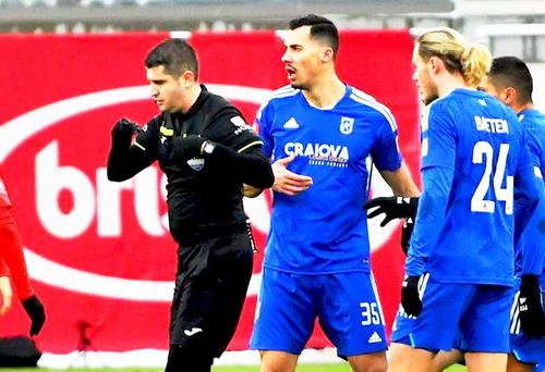 Gazeta Sporturilor a adunat informații despre cum s-a judecat la comisii cazul Sepsi - FCU Craiova. Puse cap la cap, am aflat de ce Comisia de Disciplină a dat 3-0 pentru Sepsi, iar la Recurs s-a dispus rejucarea meciului, joi, 16 martie.