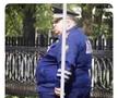 Haaland încercând să se ascundă de Pep pentru nu fi înlocuit