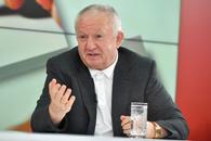 „Aveam o fobie!” » Adrian Porumboiu a recunoscut implicarea directă pentru antrenori: „Interveneam! După meci m-am dus, i-am strâns mâna”