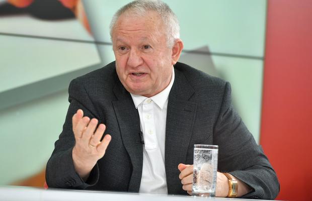 „Aveam o fobie!” » Adrian Porumboiu a recunoscut implicarea directă pentru antrenori: „Interveneam! După meci m-am dus, i-am strâns mâna”