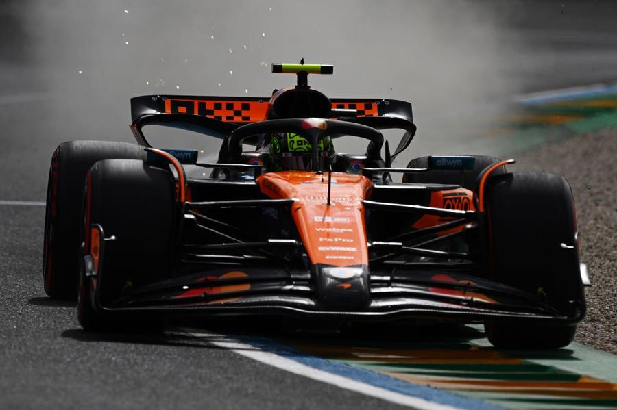 Lando Norris în calificările pentru MP al Australiei Foto: Guliver/GettyImages Ce au spus piloții după calificările pentru Marele Premiu al Australiei » Lando Norris, pole-position: „Este modul perfect de a începe anul”