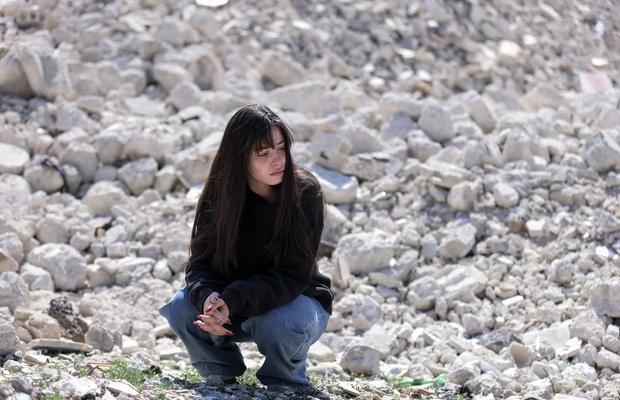 O refugiată din Siria, portdrapel al Echipei Olimpice a Refugiaților, s-a întors în țara ei și și-a găsit locuința distrusă: „Nimic nu a mai rămas”