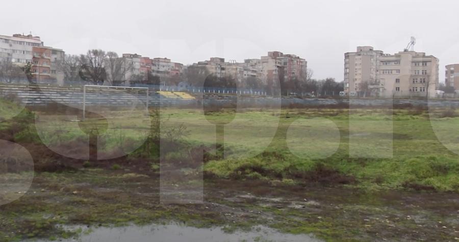 Constanța, raiul ruinelor! Polivalenta de pe litoral e șantierul groazei, iar prețul crește amețitor! + Pădurea din groapa „Farul” și alte trei baze sportive în stare jalnică