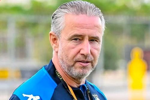 Laurențiu Reghecampf a fost demis de la Esperance Tunis.