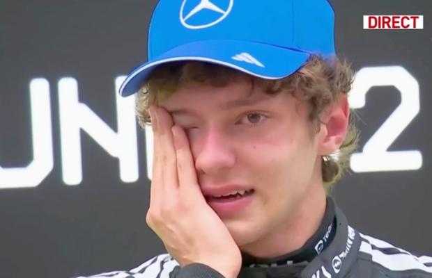 Kimi Antonelli, primul italian care câștigă în Formula 1 după 20 de ani! A început să plângă la interviu: „Mulțumesc! Am îndeplinit un vis”