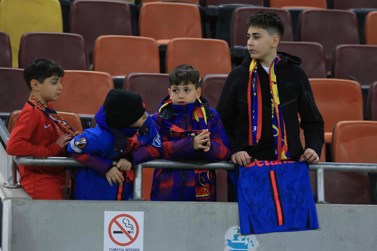 Înainte de FCSB - Metaloglobus, prima rundă din play-out