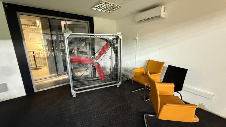 Au adus ventilatorul în studio-ul de la Arena Națională/ FOTO: Gazeta Sporturilor