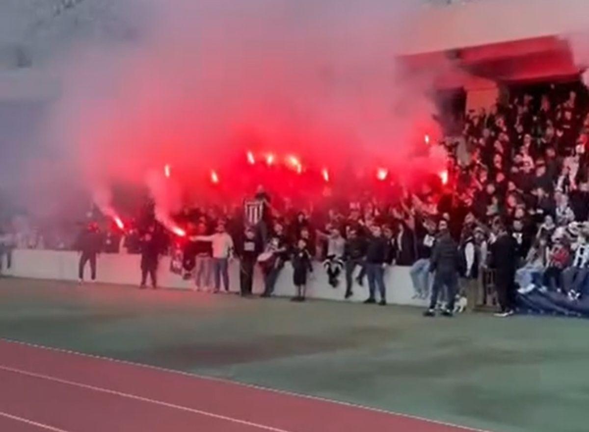 Fanii lui U Cluj, la antrenamentul echipei înainte de derby-ul cu CFR Cluj