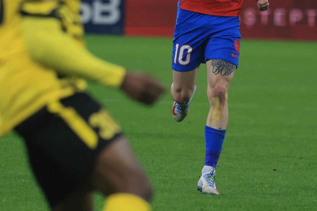 A venit Rădoi, rușinile continuă! Lui FCSB i-au tremurat picioarele cu „lanterna” Metaloglobus și cedează primul loc din play-out!