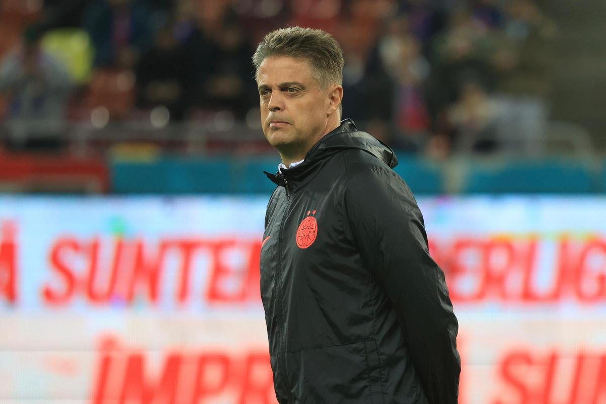 Înainte de FCSB - Metaloglobus, prima rundă din play-out