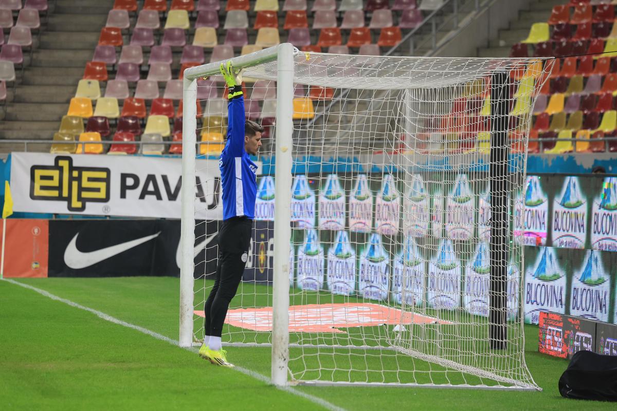 5 decizii MAJORE luate de Mirel Rădoi la debutul la FCSB » Multe enigme au fost lămurite cu Metaloglobus