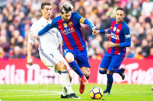 Messi și Cristiano Ronaldo într-un El Clasico, foto: Guliver/gettyimages