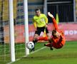 Sărbătoritul Andrei Vlad și Giedrius Arlauskis, cei mai buni de pe teren în Supercupă » Câţi elevi ai lui Petrea au primit 4