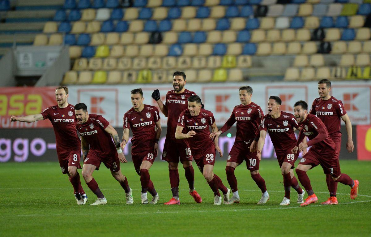 Sărbătoritul Andrei Vlad și Giedrius Arlauskis, cei mai buni de pe teren în Supercupă » Câţi elevi ai lui Petrea au primit 4