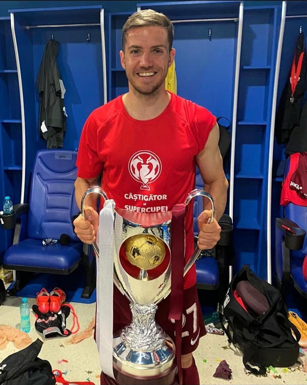 Sărbătoritul Andrei Vlad și Giedrius Arlauskis, cei mai buni de pe teren în Supercupă » Câţi elevi ai lui Petrea au primit 4