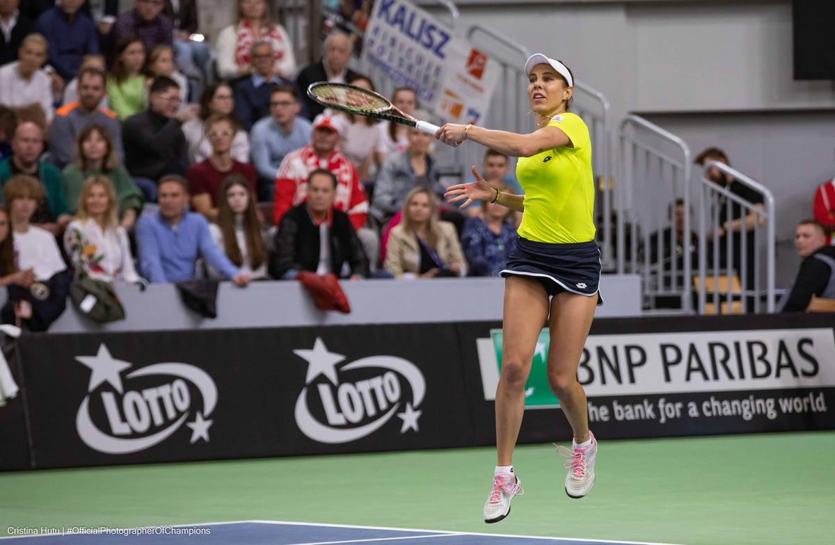 Polonia - România 2-0, după prima zi în Billie Jean King Cup: Begu, învinsă de Linette. Buzărnescu, nicio șansă în fața lui Swiatek