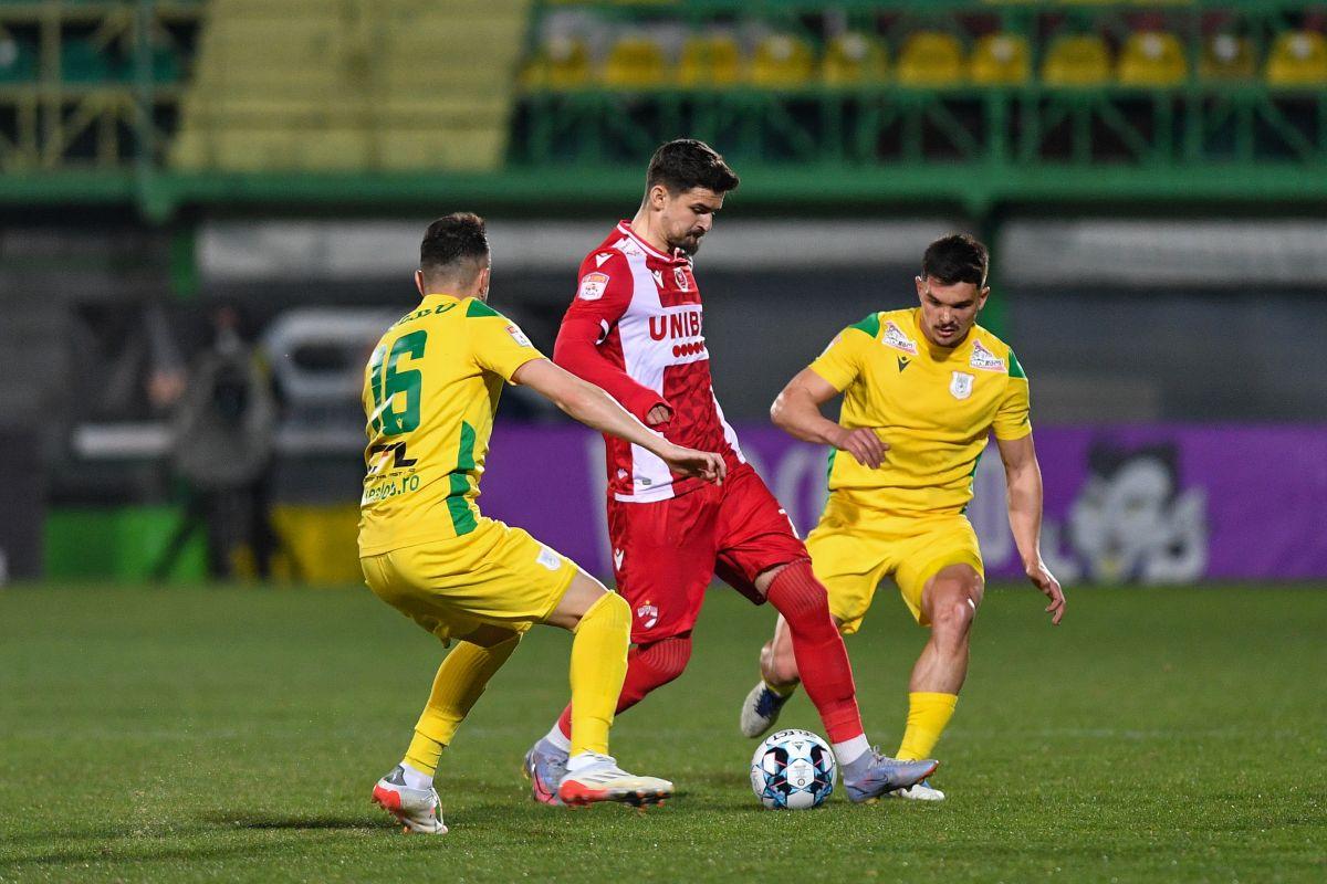Cu ochii în lacrimi, Filip și-a anunțat plecarea de la Dinamo: „Mi-e rușine! M-am săturat, mă simt penibil”
