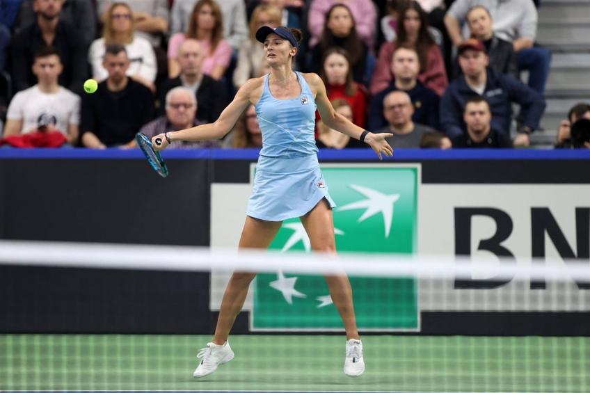 Polonia - România 2-0, după prima zi în Billie Jean King Cup: Begu, învinsă de Linette. Buzărnescu, nicio șansă în fața lui Swiatek