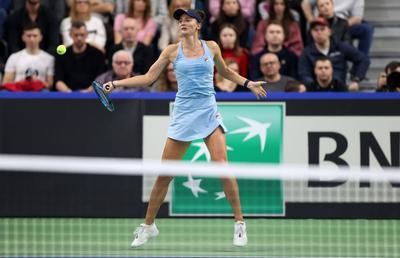 Polonia - România 2-0, după prima zi în Billie Jean King Cup: Begu, învinsă de Linette. Buzărnescu, nicio șansă în fața lui Swiatek