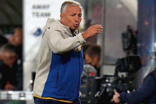 Dan Petrescu, antrenorul lui CFR Cluj, nu se mai bazează pentru finalul play-off-ului pe Roger (26 de ani, extremă stânga) și Cătălin Itu (22, mijlocaș central).